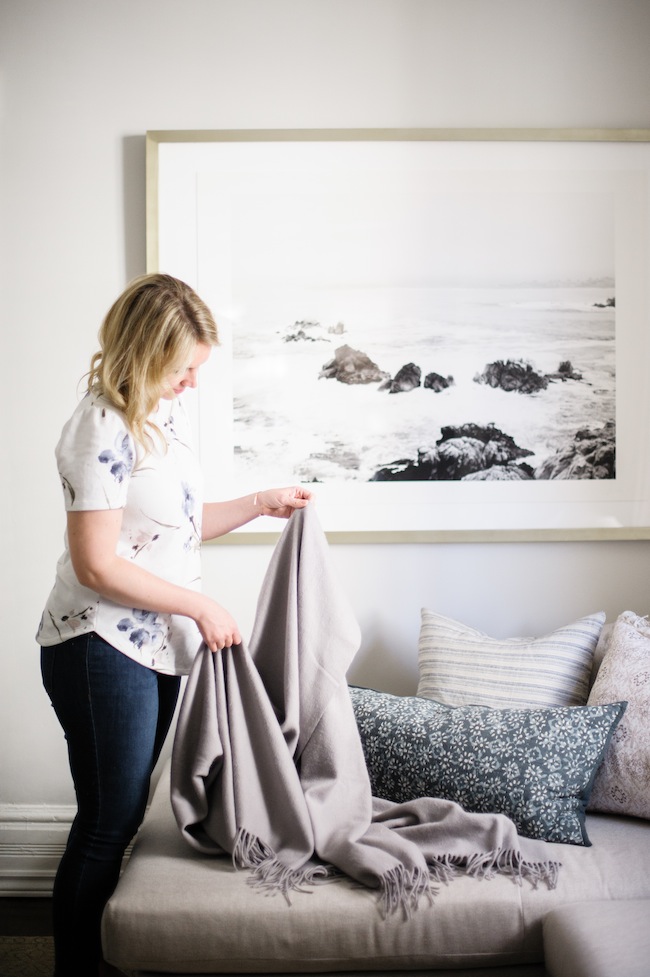 designing a pretty living room